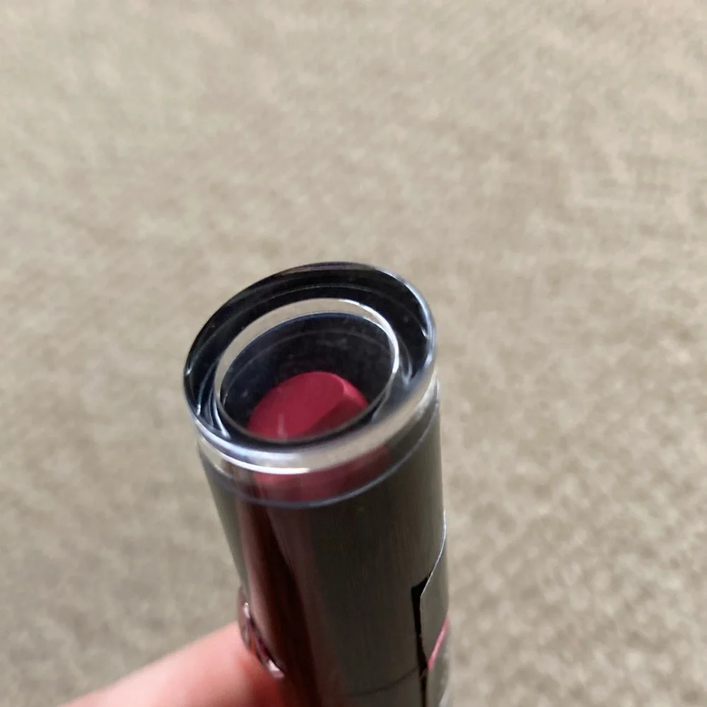 NEW Wet n Wild Megalast Matte Lipstick Stoplight Red 1111417 Full Size SEALED
